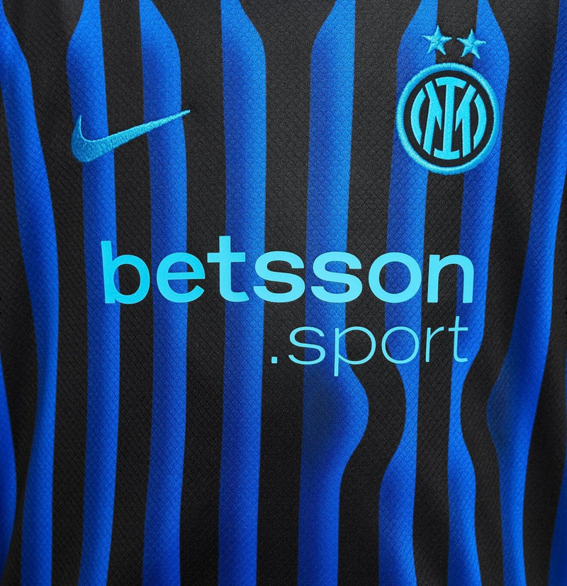 T-shirt et short Inter pour enfants Home 25/26 - avec des chaussettes