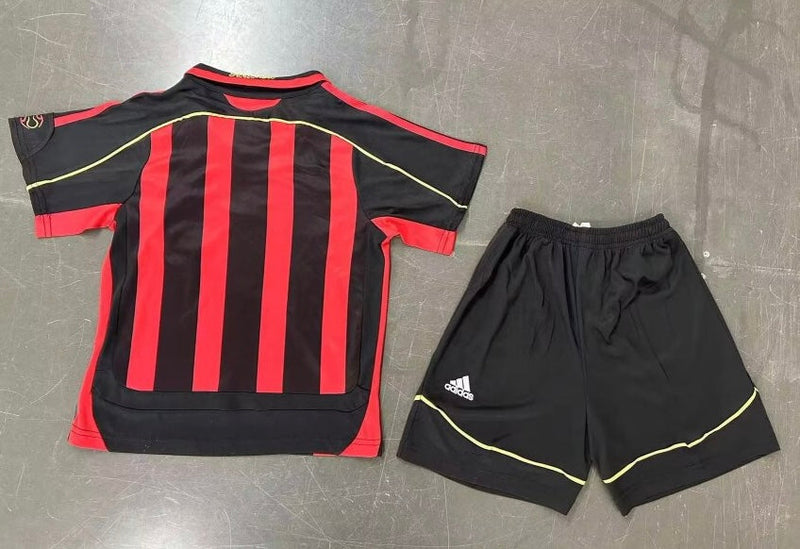 T-shirt et Short pour Enfant AC MILAN home Rétro 06/07