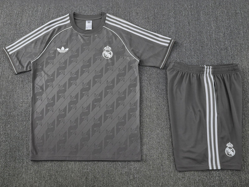 Maillot et short d'entraînement Real Madrid 25/26