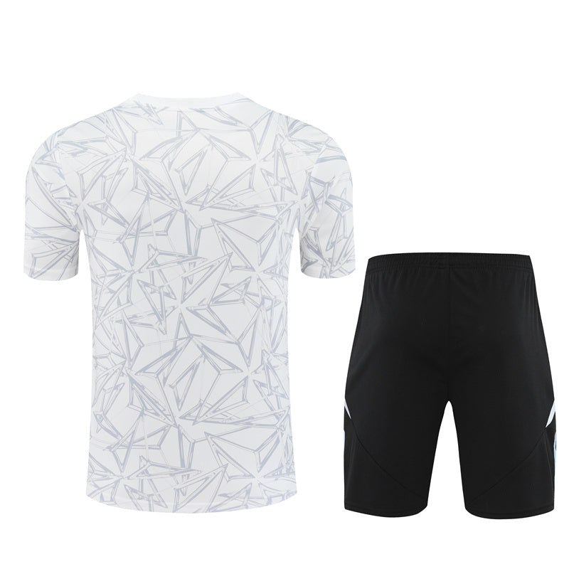 Maillot et short d'entraînement Real Madrid 24/25