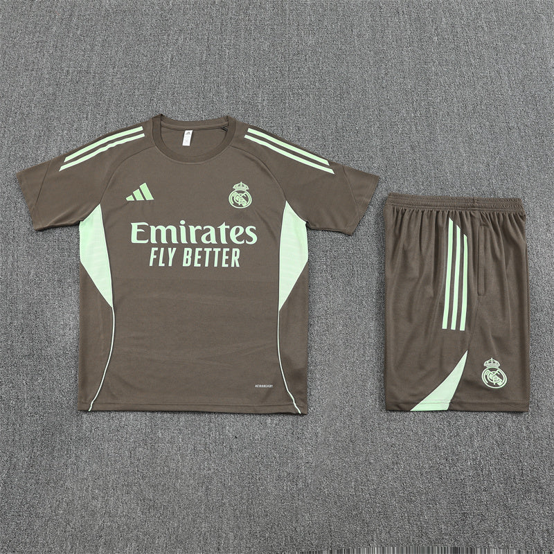 Maillot et short d'entraînement Real Madrid 25/26
