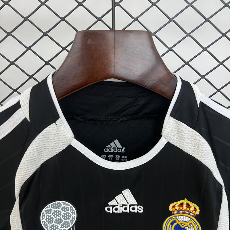 T-shirt et Short Enfant Retro Real Madrid Away 06/07