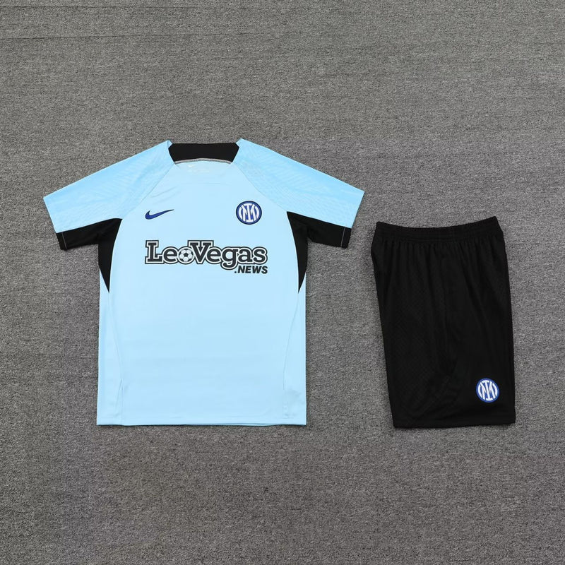 Maillot et short d'entrainement Inter 23/24