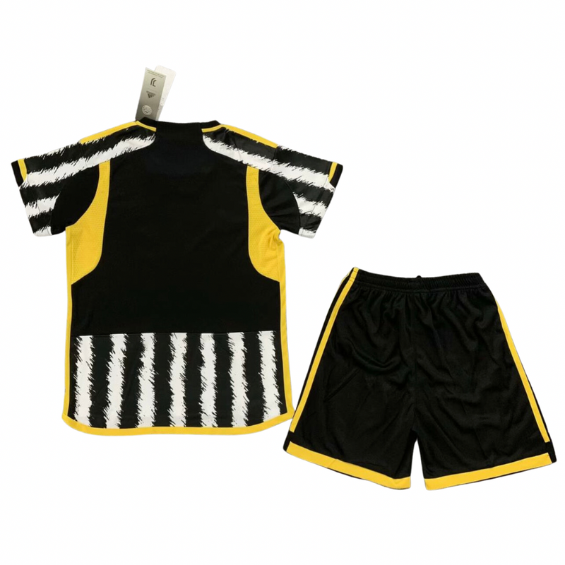 T-shirt et short pour enfants de la Juventus Home  23/24